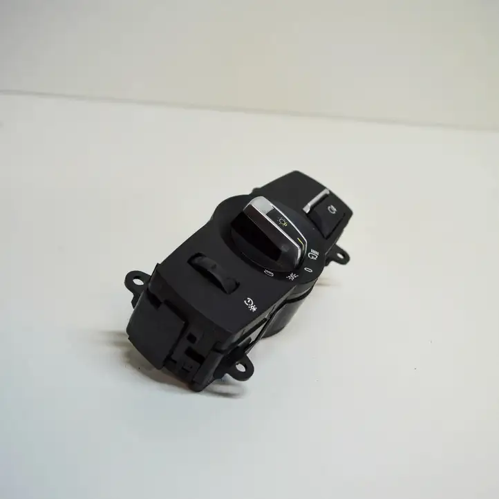 BMW 5 F10 F11 (2009 - 2016) 9192745 Включатель фонарей — фото 3