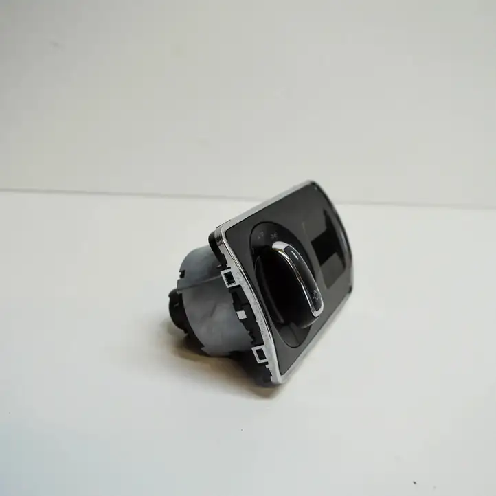 Skoda Superb B6 (3T) (2008 - 2015) 3T0941431B Включатель фонарей — фото 2