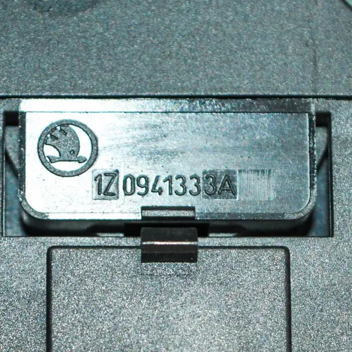 Skoda Superb B6 (3T) (2008 - 2015) 1Z0941333A Включатель фонарей — фото 7