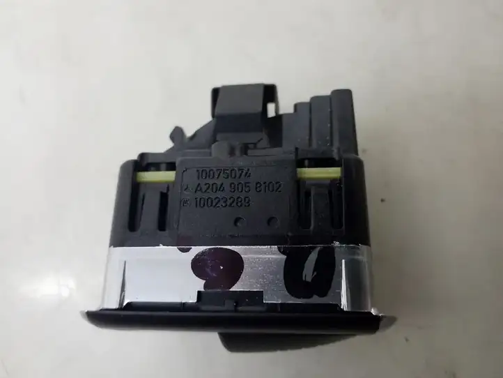 Mercedes-Benz A W176 (2012 - 2018) A2049058102 Блок кнопок стеклоподъемников — фото 3