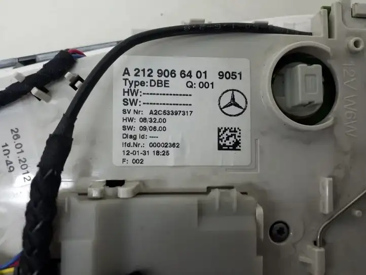Mercedes-Benz E W212 (2009 - 2016) A2129066401 Передняя подсветка — фото 3