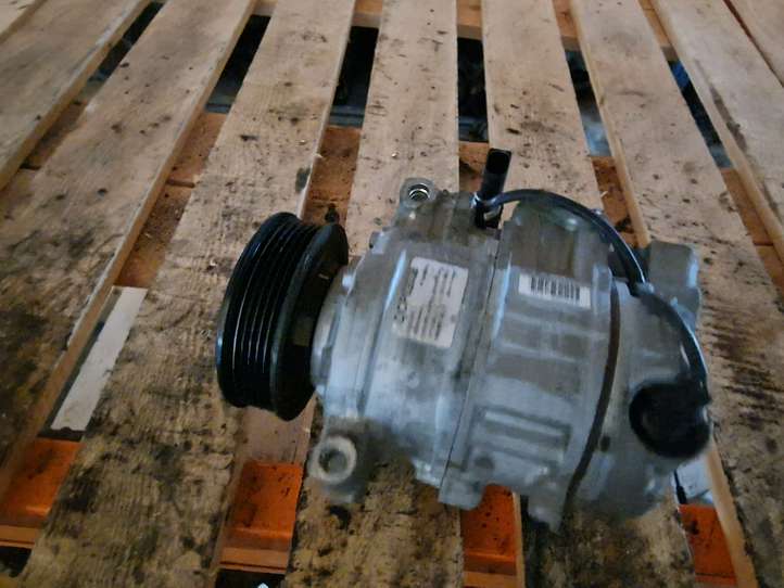 Audi A4 (2000 - 2006)   Компрессор (насос) кондиционера воздуха