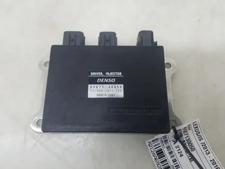 Lexus IS III XE30 (2013 - 2016) 8987130050 Блок управления впрыском — фото 1