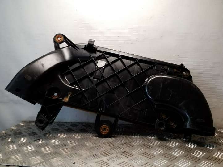 BMW 5 F10 F11 (2009 - 2016)  7812462 Коробка воздушного фильтра