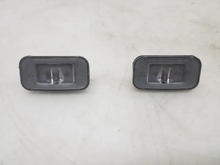 Lexus IS III XE30 (2013 - 2016) 8127053030 Подсветка номера — фото 1