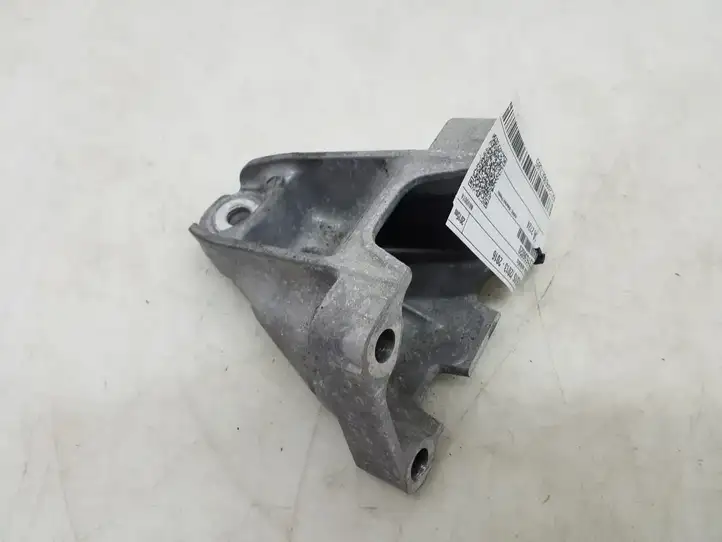 Lexus IS III XE30 (2013 - 2016) 1231536020 Кронштейн двигателя — фото 2