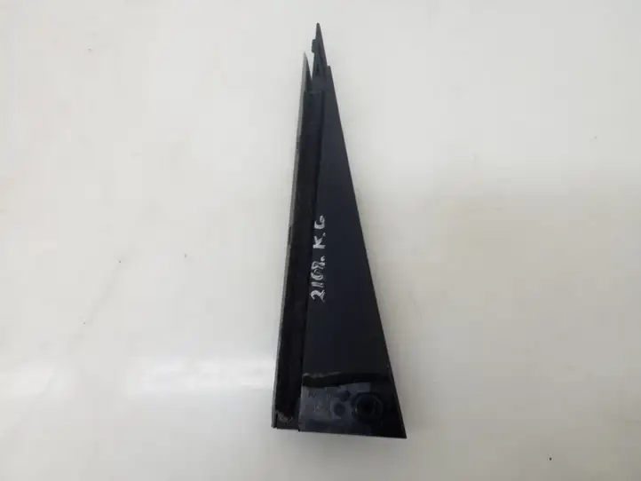 Toyota Corolla Verso AR10 (2004 - 2009) 674880F010 Прочая отделка задней двери — фото 3
