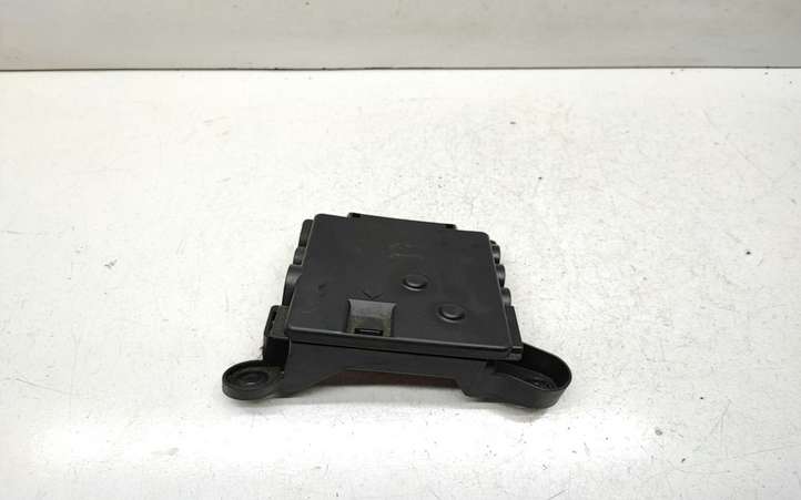 Audi A6 (2011 - 2014)  4G0937517 Узел подключения плюсовых проводов