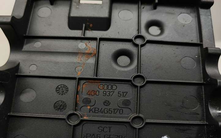 Audi A6 (2011 - 2014)  4G0937517 Узел подключения плюсовых проводов