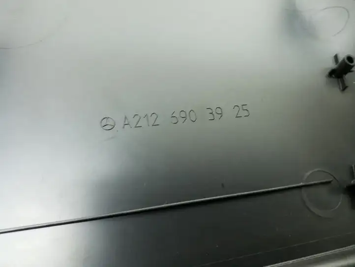 Mercedes-Benz E W212 (2009 - 2016) A2126903925 Нижняя обшивка стойки B — фото 3