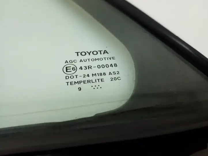 Toyota Avensis T270 (2009 - 2012) 6812405100 Форточка двери — фото 2