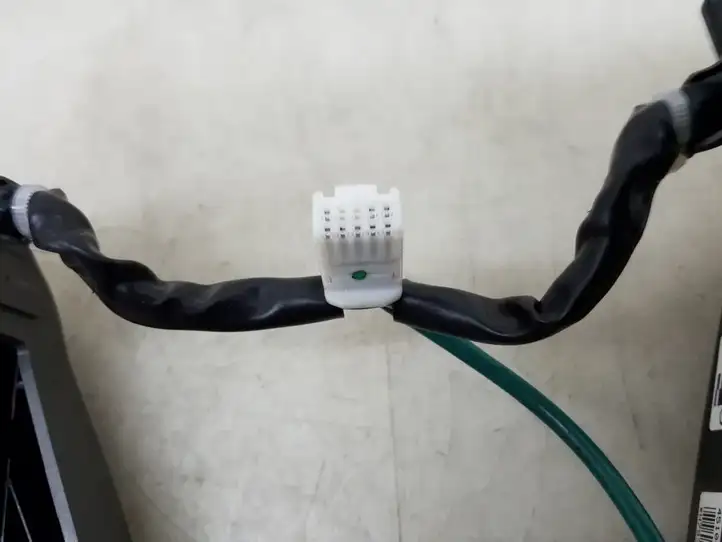 Toyota Avensis T270 (2009 - 2012) 4510005570 Кнопки на рулевом колесе — фото 3