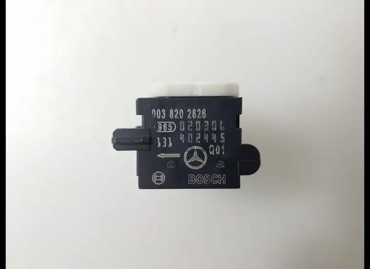Mercedes-Benz S W221 (2005 - 2013) A0038202826 Датчик удара SRS — фото 3