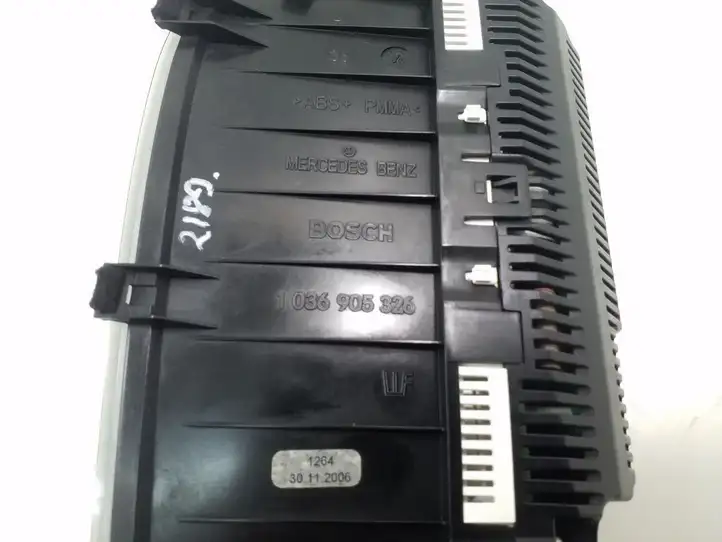 Mercedes-Benz S W221 (2005 - 2013) A2215405248 Спидометр — фото 4