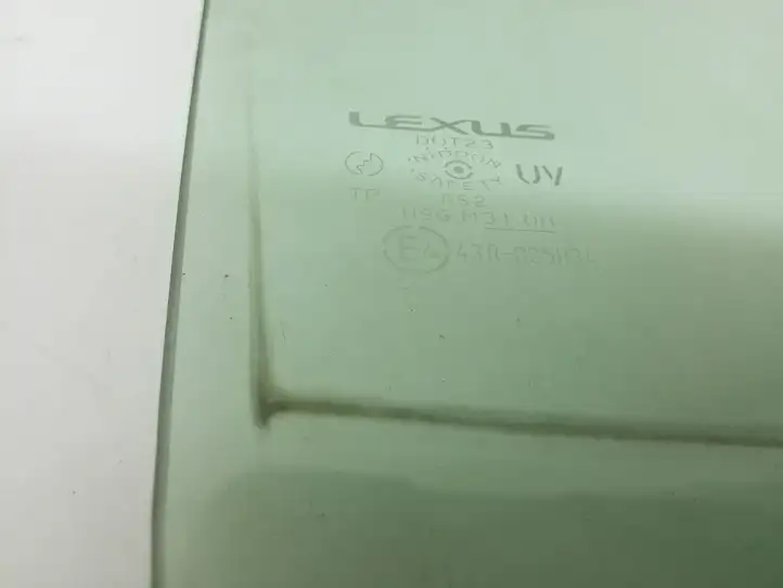 Lexus IS 220D-250-350 (2005 - 2010) 6811353130 Стекло задней двери — фото 2