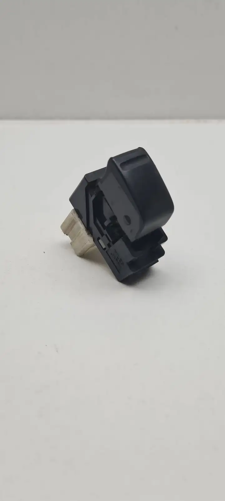 Subaru Forester SG (2006 - 2008) Кнопка стеклоподъемников — фото 2