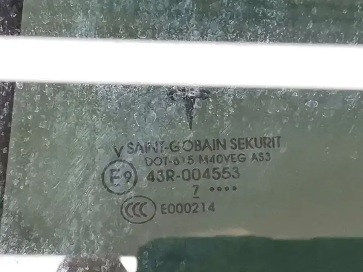 Tesla Model X (2015 - 2021) 43R-004553 Стекло задней двери — фото 2