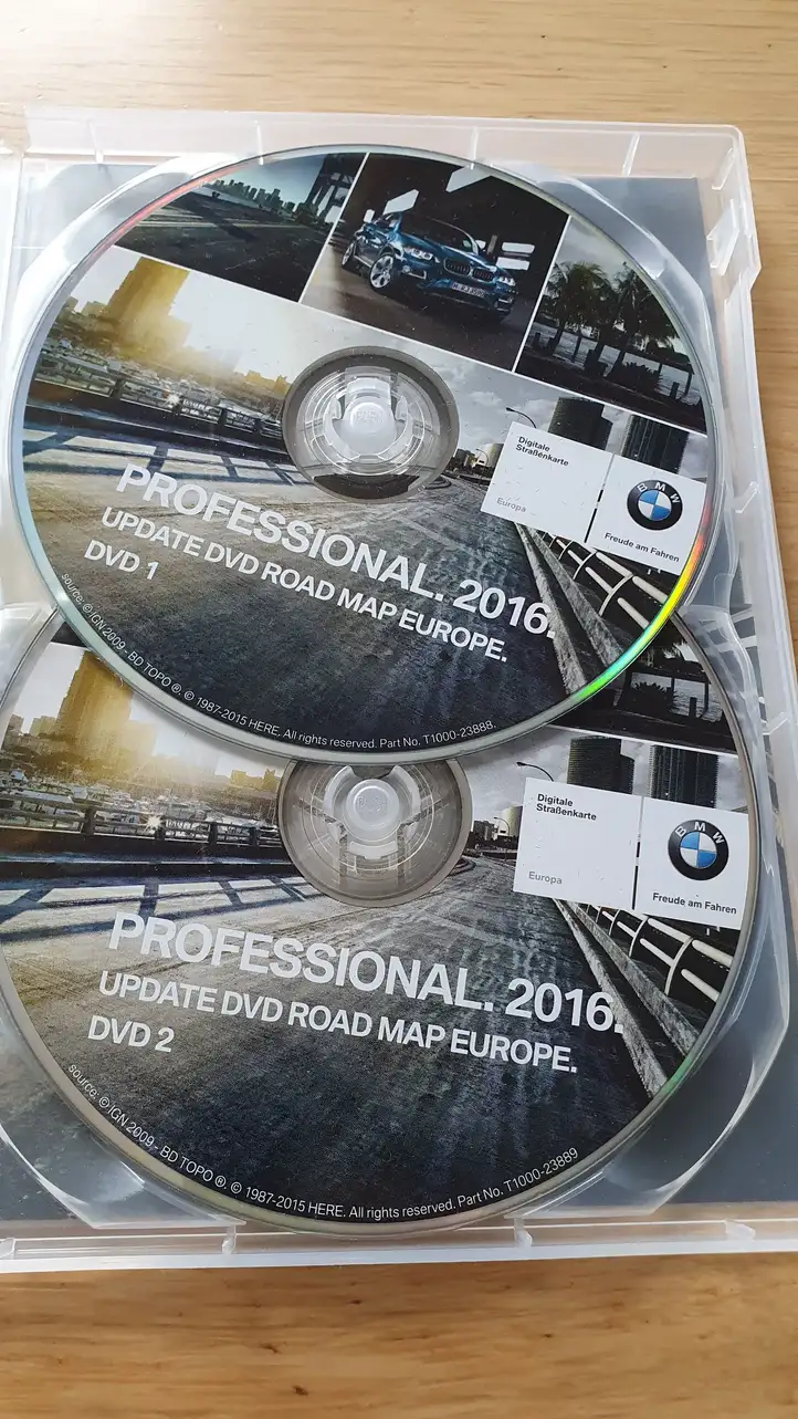 BMW 5 E60 E61 (2004 - 2010) T100023888 Навигационные карты CD/DVD — фото 4