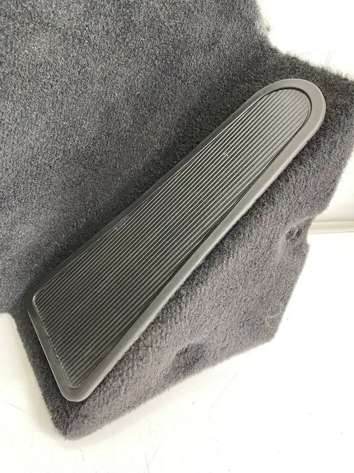 Maserati GranTurismo (2007 - 2019)  80299900 Другая деталь салона