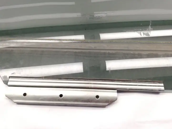 Toyota Yaris (2014 - 2019) E643R006723 Стекло задней двери — фото 3