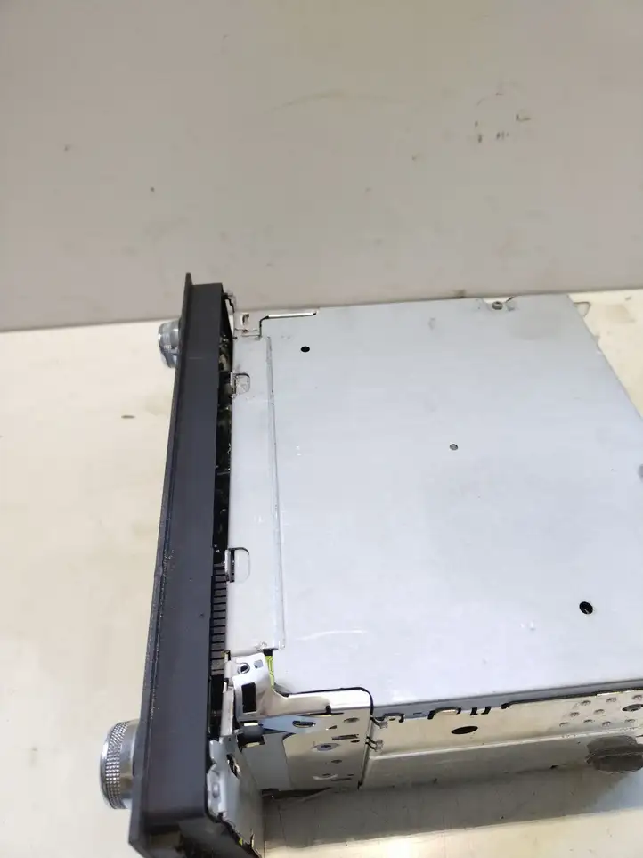 Audi A3/S3 8P (2008 - 2013) 8P0035186G Магнитола / мультимедийная система — фото 2
