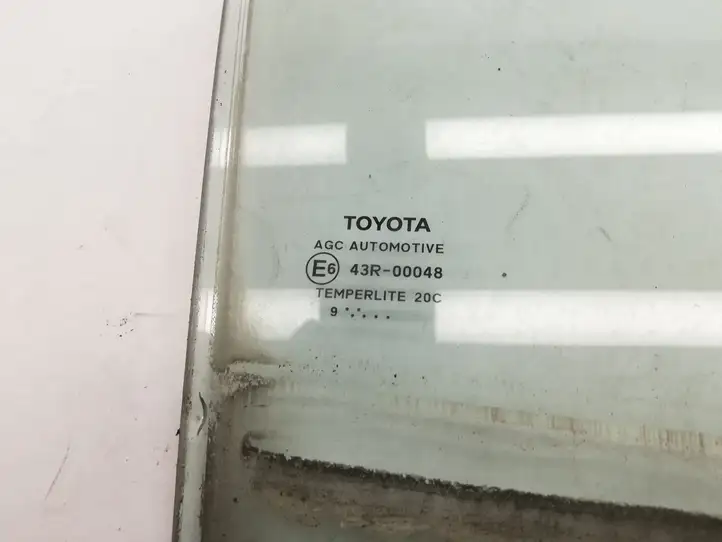 Toyota Corolla E210 E21 (2018 - ) Стекло задней двери — фото 2
