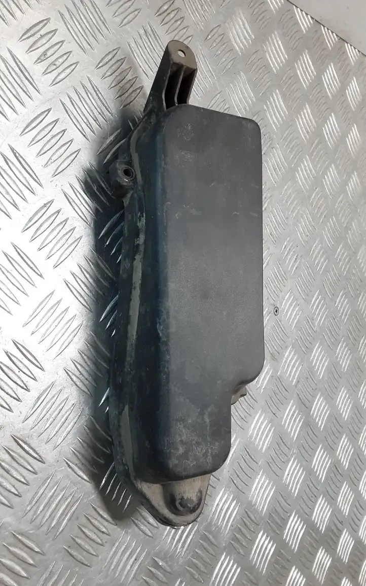 Lexus GS 300 350 430 450h (2004 - 2007) 7154867930 Крышка ящика предохранителей — фото 1