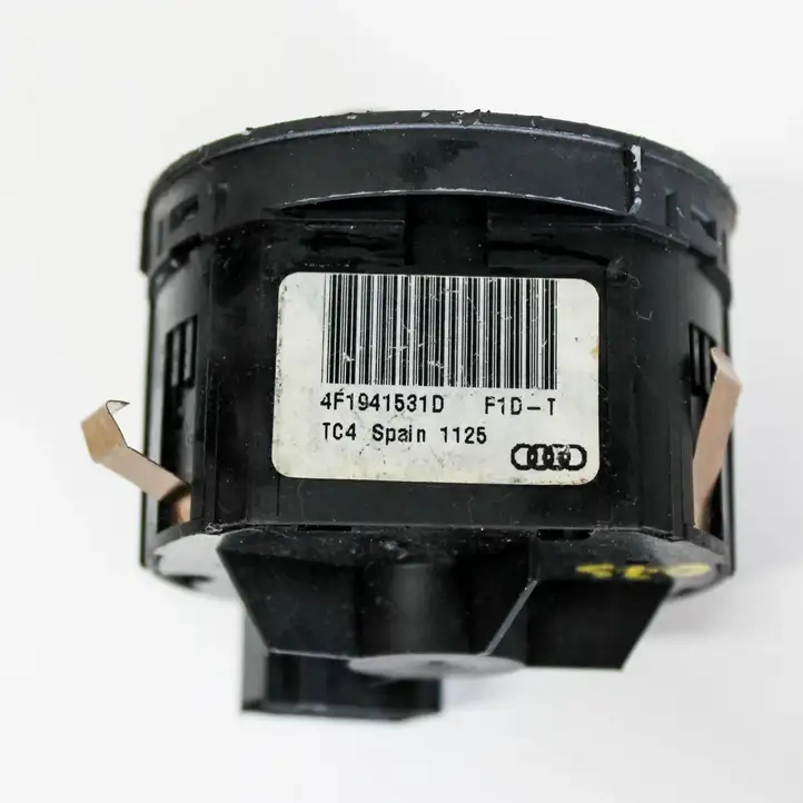 Audi A6 S6 C6 4F (2008 - 2011) 4F1941531D Включатель фонарей — фото 1