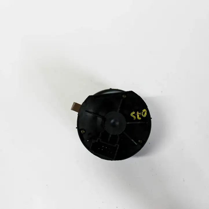 Audi A6 S6 C6 4F (2008 - 2011) 4F1941531D Включатель фонарей — фото 3