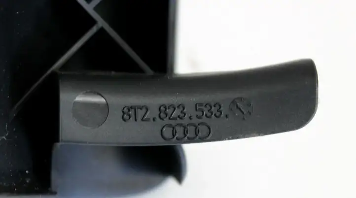 Audi A6 C7 (2014 - 2018) 8T2823533 Прочие внешние детали — фото 3