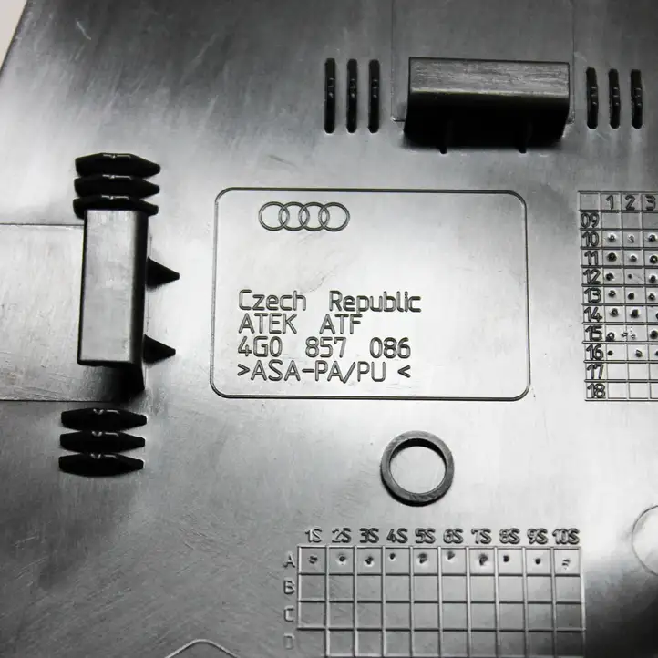 Audi A6 C7 (2014 - 2018) 4G0857086 Прочие внешние детали — фото 4