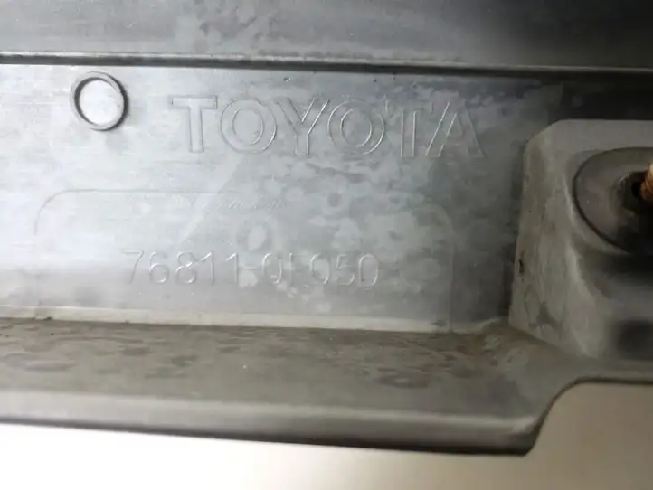 Toyota Verso (2009 - 2012) 768110F050 Подсветка номера — фото 3