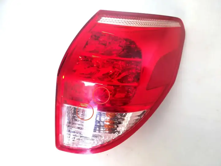 Toyota RAV 4 (XA30) (2006 - 2016) 8155142091 Задний фонарь в кузове — фото 1