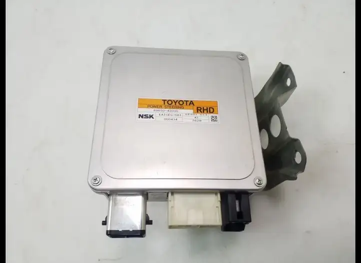 Toyota RAV 4 (XA30) (2006 - 2016) 8965042030 Другое реле — фото 1