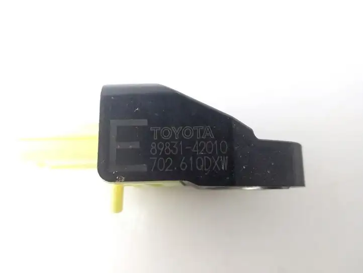 Toyota RAV 4 (XA30) (2006 - 2016) 8983142010 Датчик удара SRS — фото 2