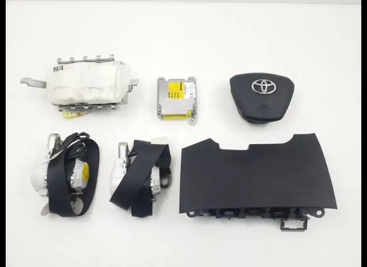 Toyota Avensis T270 (2009 - 2012) Комплект подушек безопасности с торпедой — фото 1