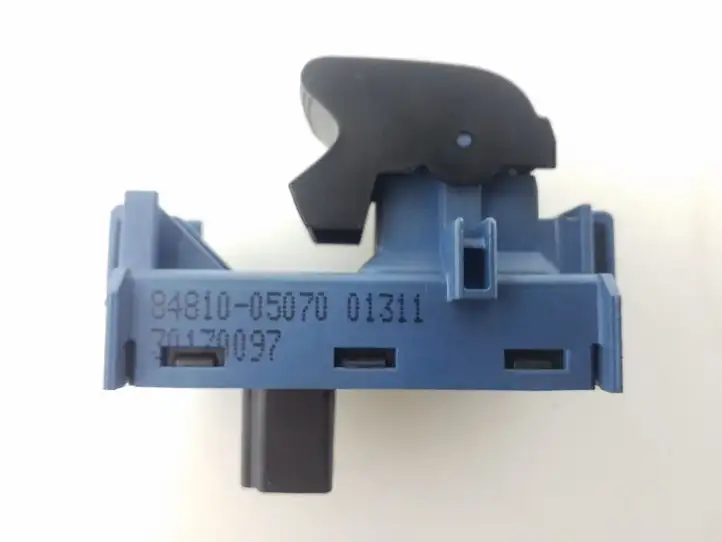 Toyota Avensis T270 (2009 - 2012) 8481005070 Блок кнопок стеклоподъемников — фото 3
