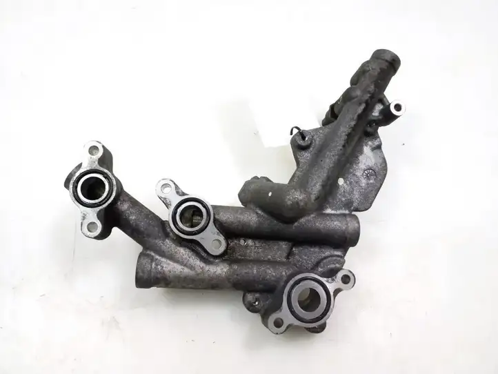 Toyota Auris 150 (2006 - 2012) 1578126011 Кронштейн масляного фильтра — фото 2