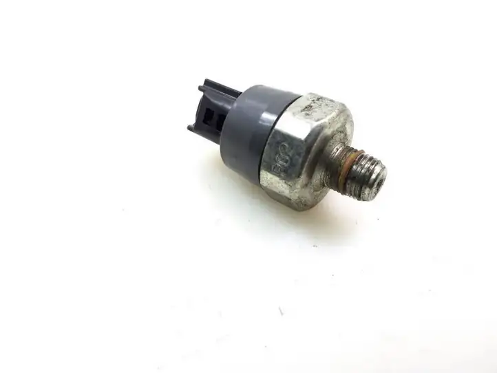 Toyota Yaris Verso (1999 - 2005) 8353028020 Прочие датчики — фото 1