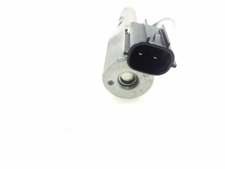 Toyota Yaris (2005 - 2009) 1533040020 Датчик давления масла двигателя — фото 2