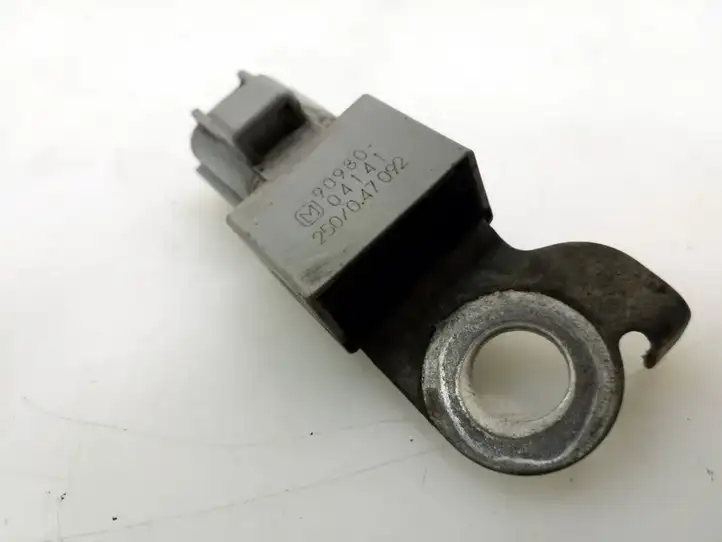 Toyota Yaris Verso (1999 - 2005) 9098004141 Прочие датчики — фото 1
