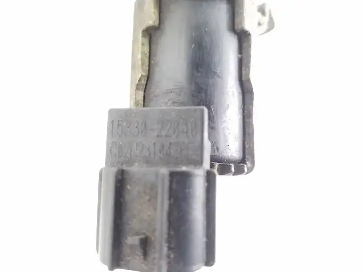 Toyota Corolla E120 E130 (2000 - 2004) 1533022040 Датчик давления масла двигателя — фото 3