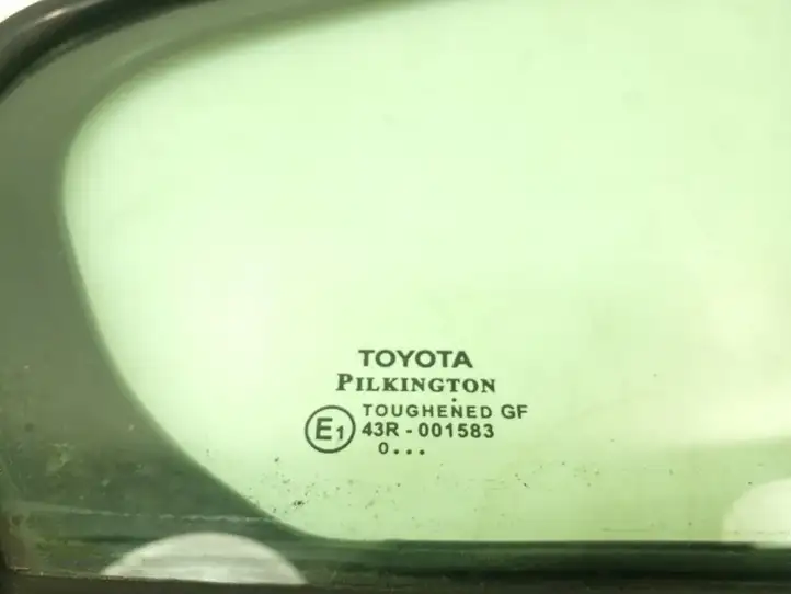 Toyota Avensis T270 (2009 - 2012) 6812305090 Форточка двери — фото 2