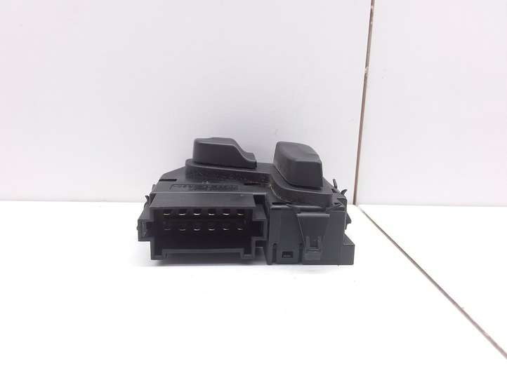 Mercedes-Benz E W212 (2009 - 2016)  A2048701858 Включатель (включатели) памяти