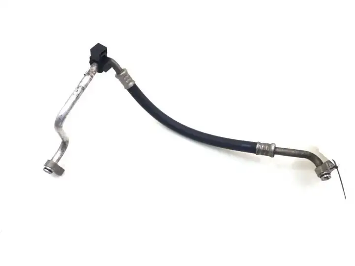 Toyota Avensis T270 (2009 - 2012) 8870405380 Трубки и шланги кондиционера — фото 1