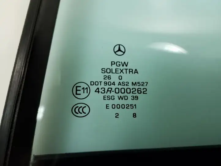 Mercedes-Benz R W251 (2005 - 2013) A2517300955 Форточка двери — фото 4
