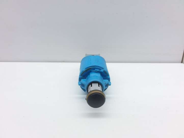 Renault Megane II (2006 - 2008)  8200168239B Датчик тормозной педали