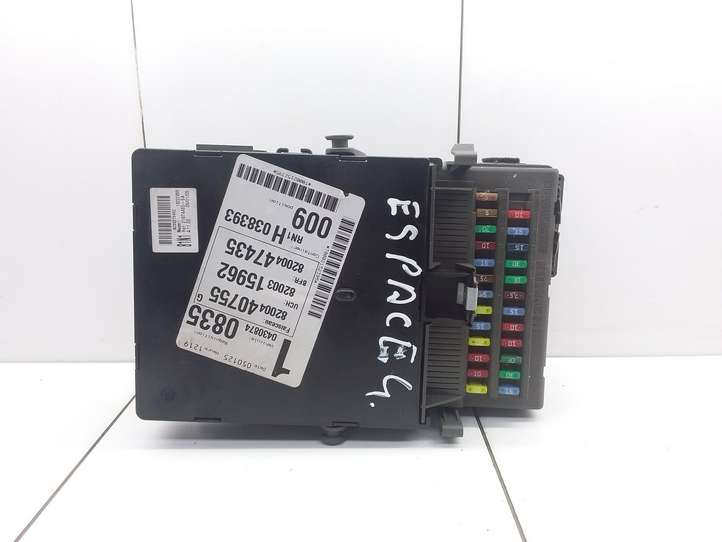 Renault Espace -  Grand espace IV (2004 - 2014)  8200315962 Блок монтирования реле