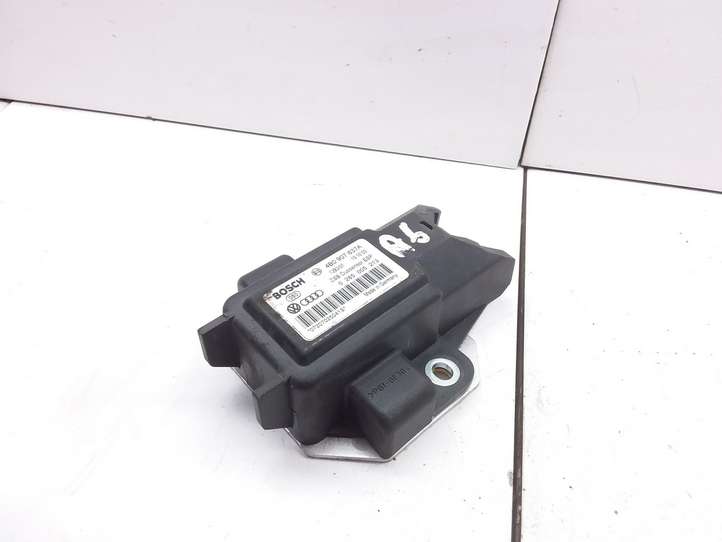 Audi A6 (1997 - 2001)  4B0907637A Датчик ESP (системы стабильности) (датчик курсовой устойчивости))