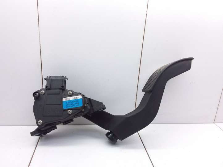 Audi A6 (2001 - 2004)  8D1723523F Педаль акселератора